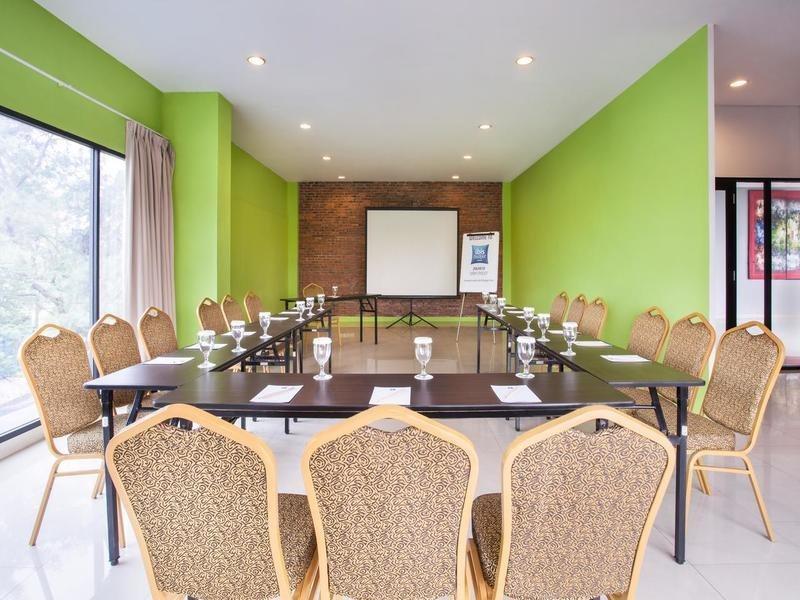 Ibis Budget Jakarta Daan Mogot Extérieur photo