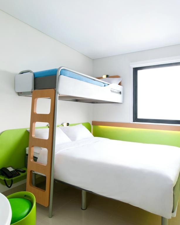 Ibis Budget Jakarta Daan Mogot Extérieur photo